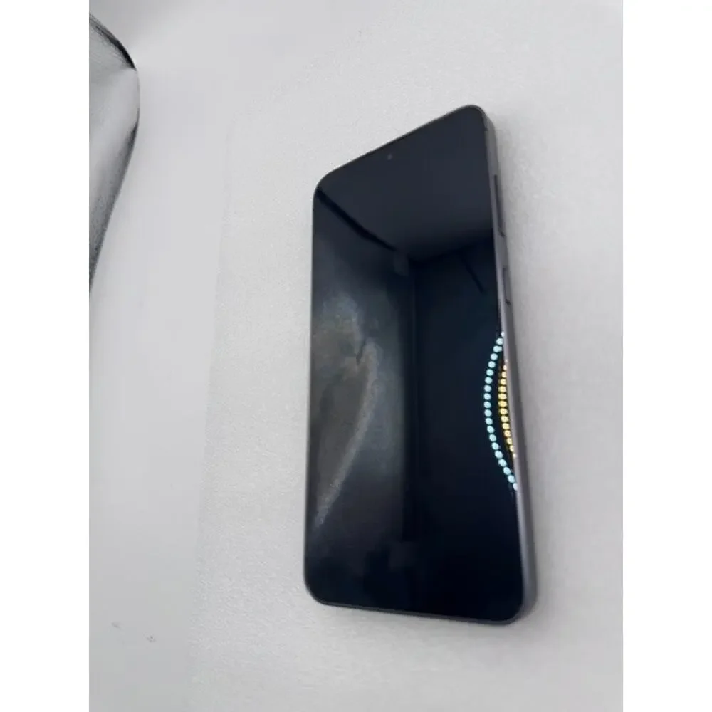 NEW - Samsung Galaxy S24 128GB S921U Fully Unlocked - Excellent condition